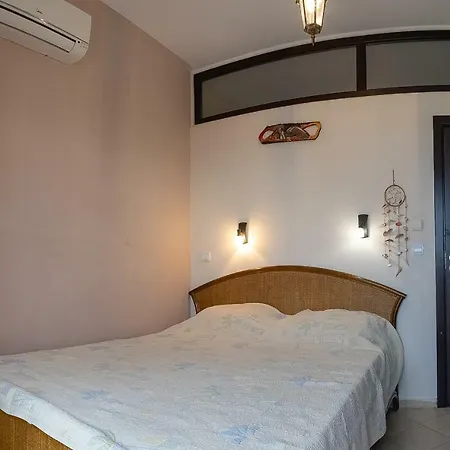 Appartement - Izgrev 4 *