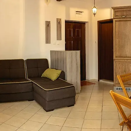 - Izgrev 4 Appartement Sozopol